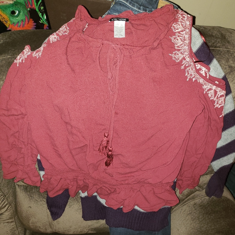Shirt - Picture 2 of 2
